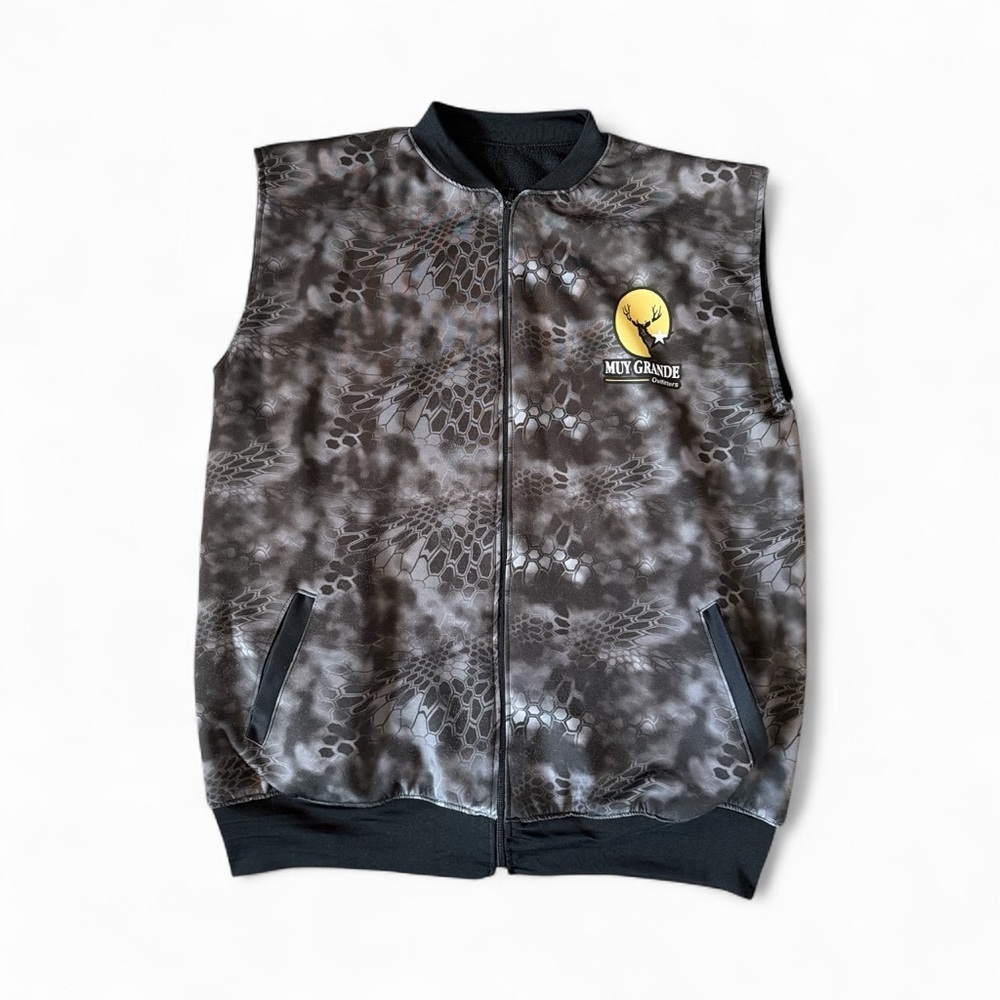 Muy Grande Camouflage Vest